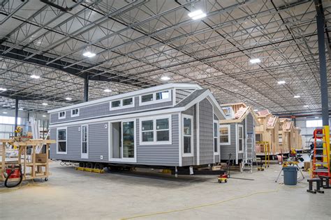 Wilder rv - 2024 Alliance RV Paradigm 380MP. FLOOR PLAN MORE Paradigm FLOOR PLANS. $96,377. MSRP $126,590. Save $30,213 ! BUY THIS NOW! PAYMENT CALCULATOR MSRP SHEET. TRADE VALUE. APPLY FOR CREDIT.